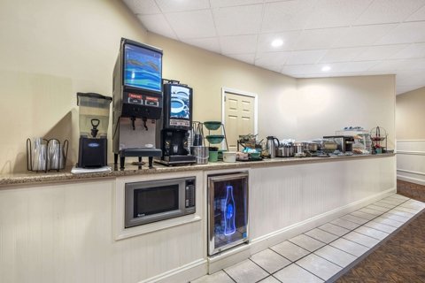 Hotel Breakfast Bar and Tables